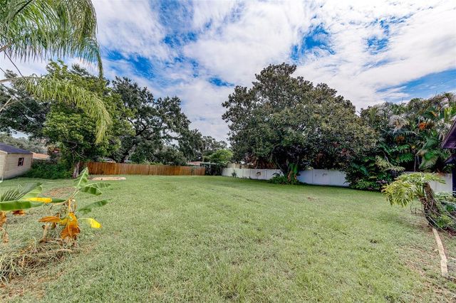 3042 KAPOK KOVE DRIVE, Clearwater, FL 33759