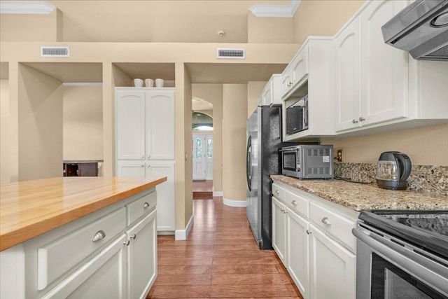 1779 E Niles Avenue, Fresno, CA 93720