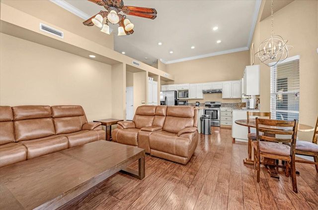 1779 E Niles Avenue, Fresno, CA 93720