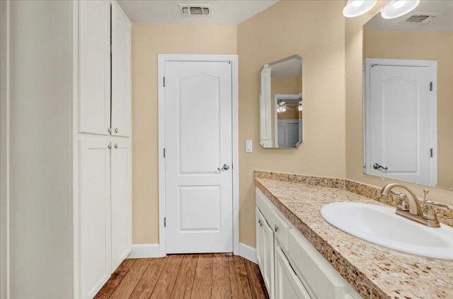 1779 E Niles Avenue, Fresno, CA 93720