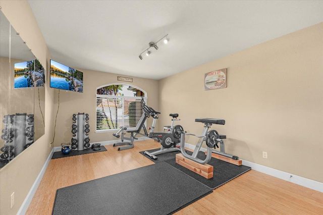 1779 E Niles Avenue, Fresno, CA 93720