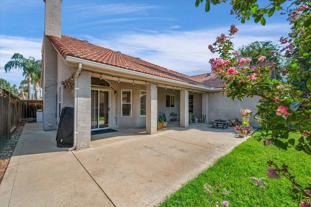 1779 E Niles Avenue, Fresno, CA 93720