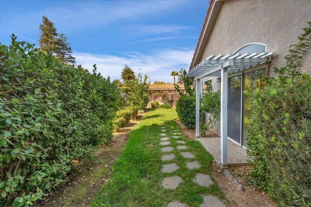 1779 E Niles Avenue, Fresno, CA 93720