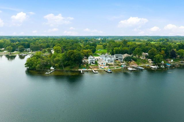 S110W20380 Point Denoon ROAD, Muskego, WI 53150