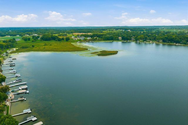 S110W20380 Point Denoon ROAD, Muskego, WI 53150