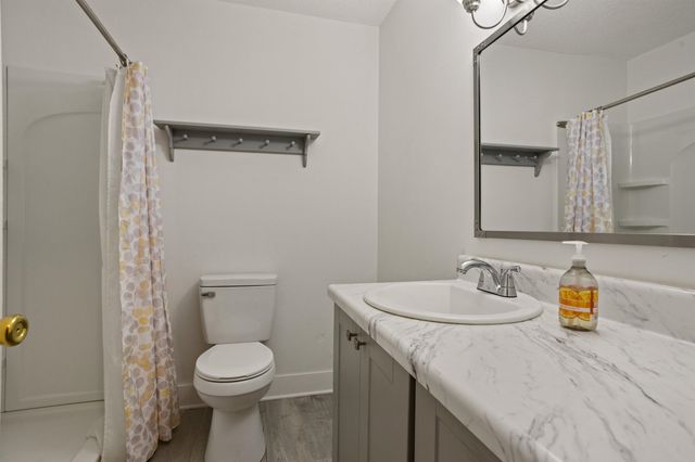 127 Walden Circle, Spartanburg, SC 29301