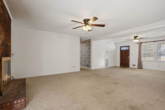 127 Walden Circle, Spartanburg, SC 29301