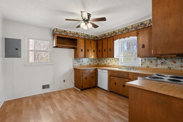 127 Walden Circle, Spartanburg, SC 29301