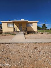 3015 McKinley Avenue, El Paso, TX 79930