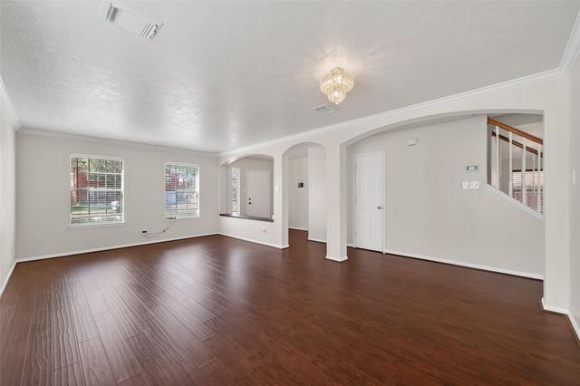 6002 Villa Hills Drive, Houston, TX 77066
