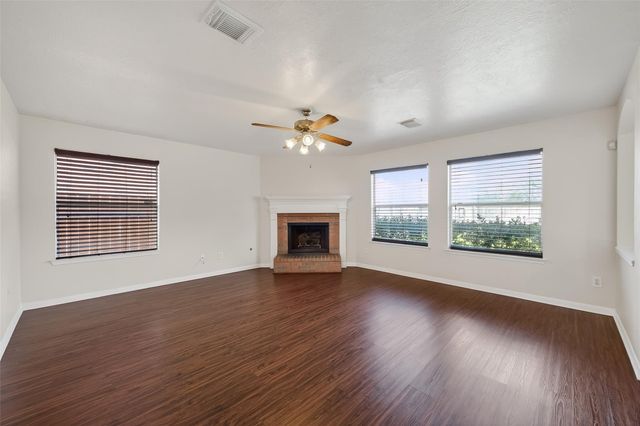 6002 Villa Hills Drive, Houston, TX 77066