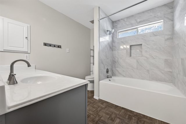 6002 Villa Hills Drive, Houston, TX 77066