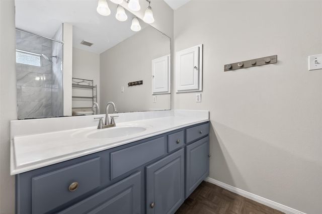 6002 Villa Hills Drive, Houston, TX 77066