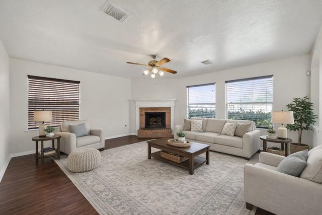 6002 Villa Hills Drive, Houston, TX 77066