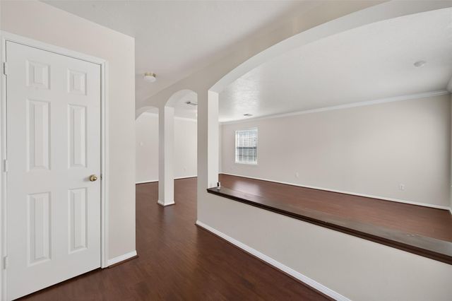 6002 Villa Hills Drive, Houston, TX 77066