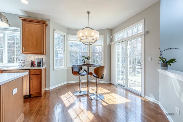 17 Tournament Drive S, Hawthorn Woods, IL 60047