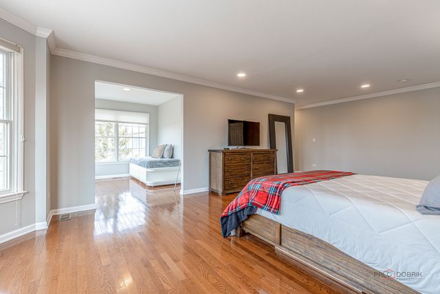 17 Tournament Drive S, Hawthorn Woods, IL 60047