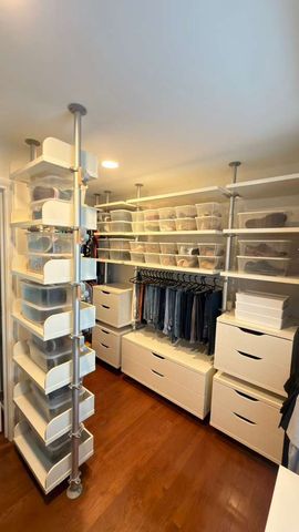 17 Tournament Drive S, Hawthorn Woods, IL 60047