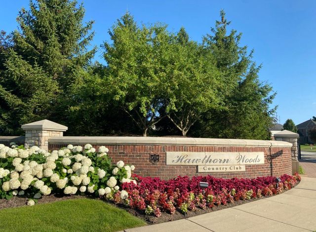 17 Tournament Drive S, Hawthorn Woods, IL 60047