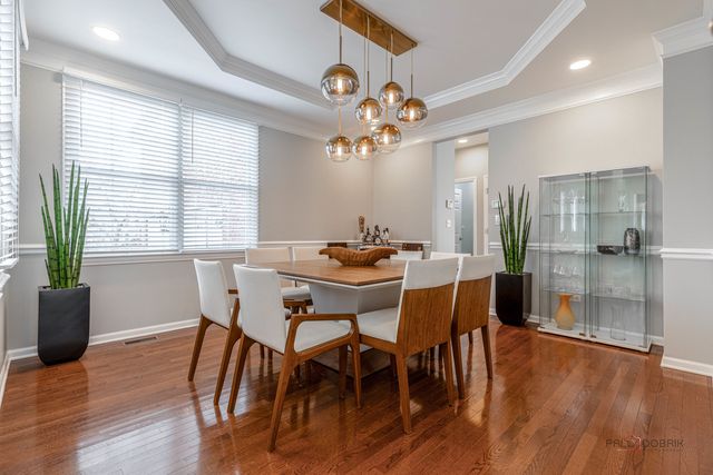 17 Tournament Drive S, Hawthorn Woods, IL 60047