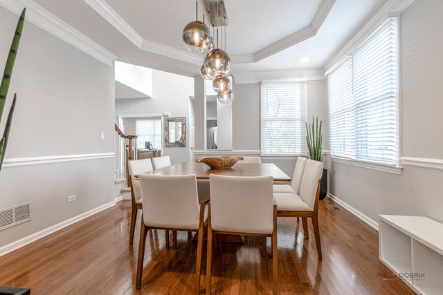 17 Tournament Drive S, Hawthorn Woods, IL 60047