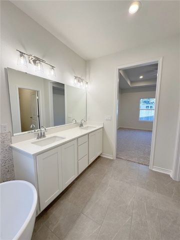 141 Broad Oak Dr, Rockport, TX 78382