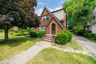 15506 Lydian Avenue, Cleveland, OH 44111
