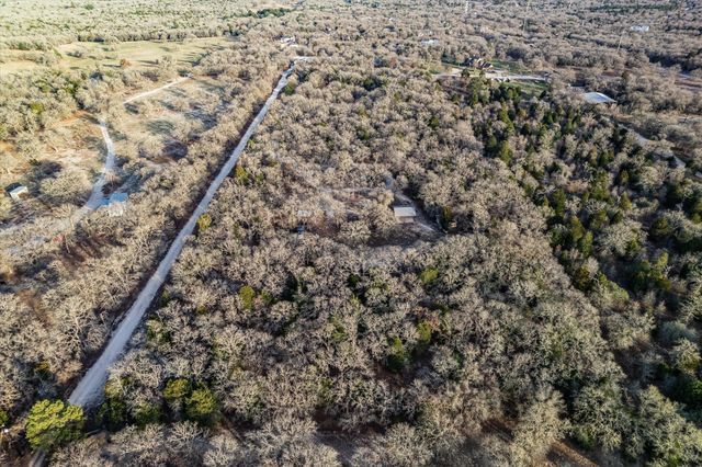 390 Christensen RD, Elgin, TX 78621