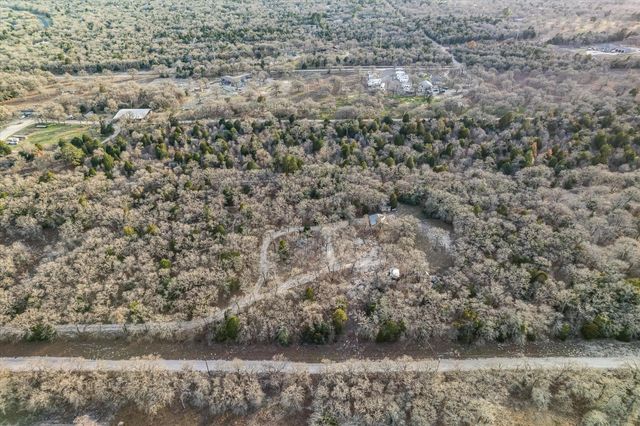 390 Christensen RD, Elgin, TX 78621