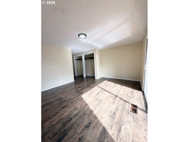 2609 Nw 109TH St, Vancouver, WA 98685