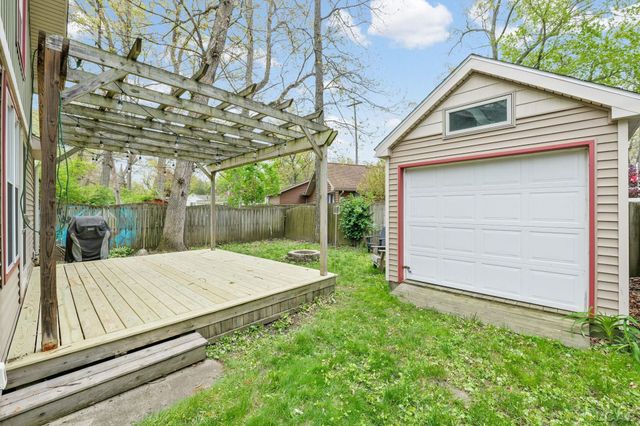 2128 Glenwood Court, Brooklyn, MI 49230