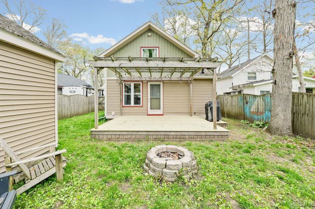 2128 Glenwood Court, Brooklyn, MI 49230