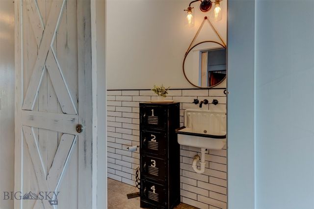 72 Basin Trail, Livingston, MT 59047