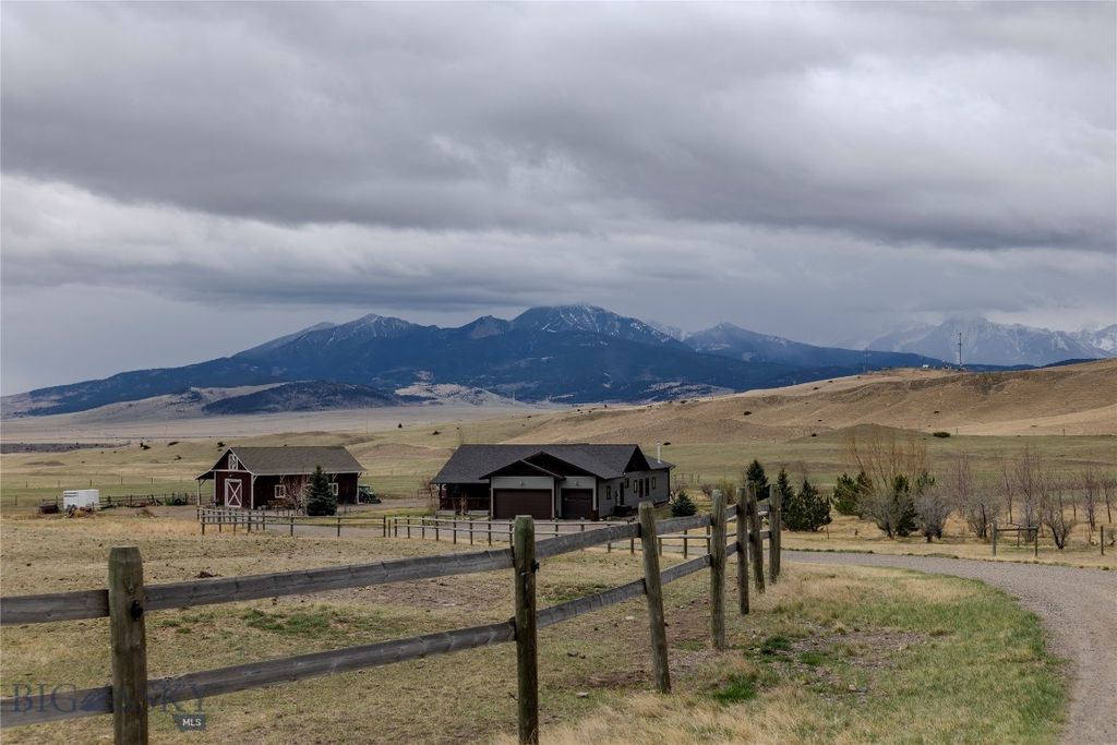 72 Basin Trail, Livingston, MT 59047