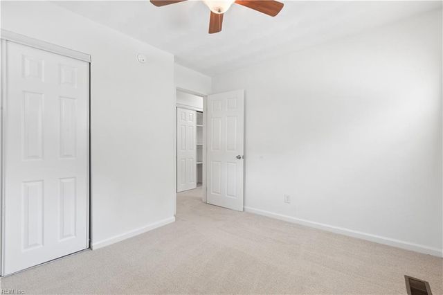 1261 River Oaks DR, Norfolk, VA 23502