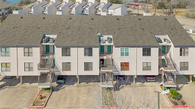 3663 Nasa Parkway 407, Seabrook, TX 77586