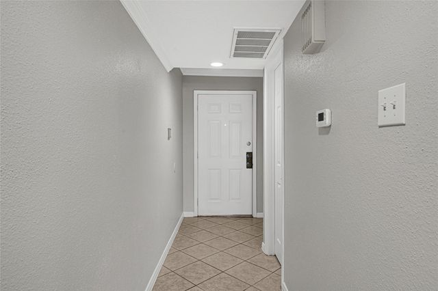 3663 Nasa Parkway 407, Seabrook, TX 77586