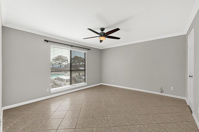 3663 Nasa Parkway 407, Seabrook, TX 77586