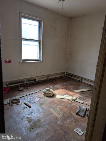 1158 WHITTIER AVE, Bensalem, PA 19020