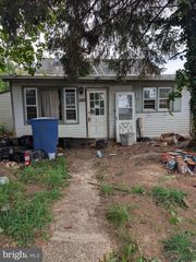 1158 WHITTIER AVE, Bensalem, PA 19020