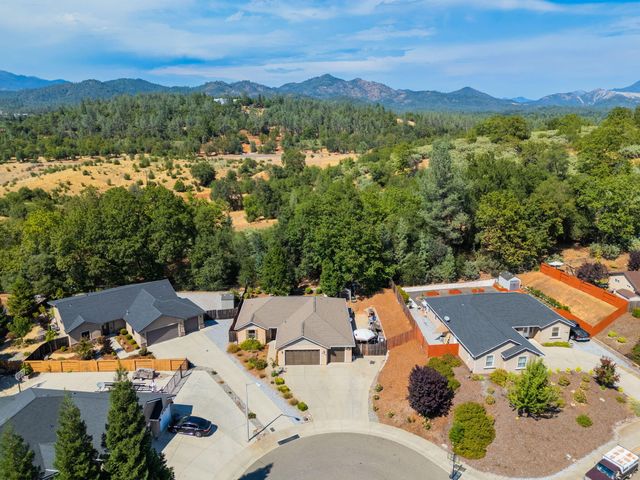 4145 Doyle Court, Shasta Lake, CA 96019