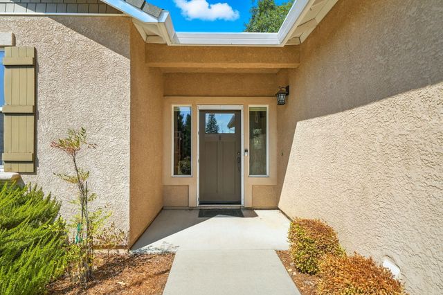 4145 Doyle Court, Shasta Lake, CA 96019