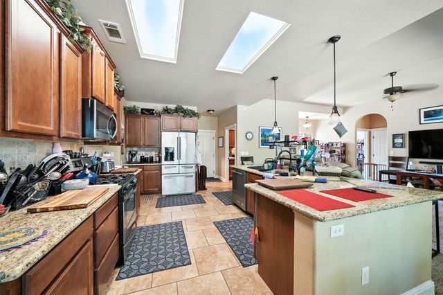 4145 Doyle Court, Shasta Lake, CA 96019