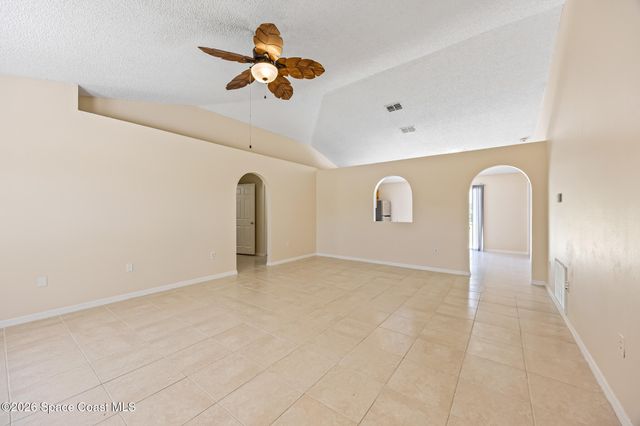 1012 Ray Road SE, Palm Bay, FL 32909
