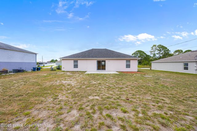 1012 Ray Road SE, Palm Bay, FL 32909