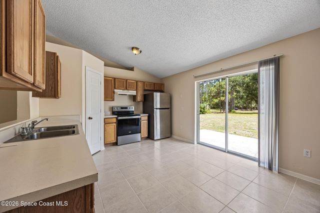 1012 Ray Road SE, Palm Bay, FL 32909