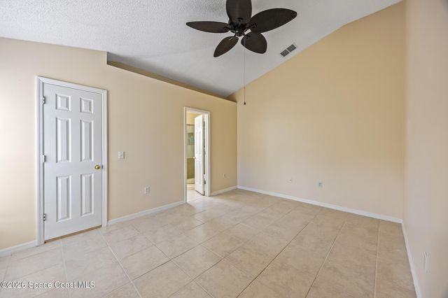 1012 Ray Road SE, Palm Bay, FL 32909