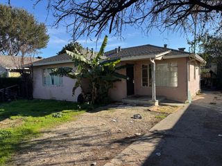 2138 Dumbarton Avenue, East Palo Alto, CA 94303