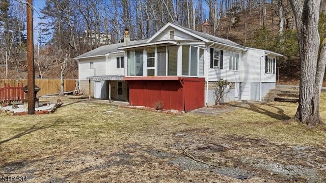 213 York Rd, Milford Boro, NJ 08848