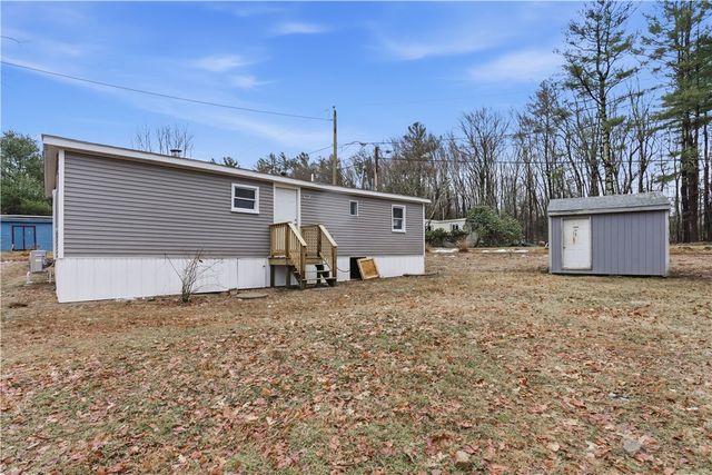 61 Everson Drive, Glocester, RI 02814